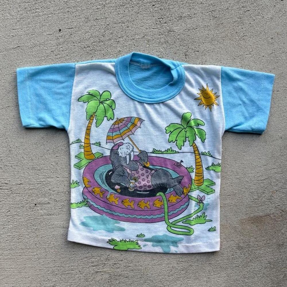 Vintage kids tee 80s walrus island floating